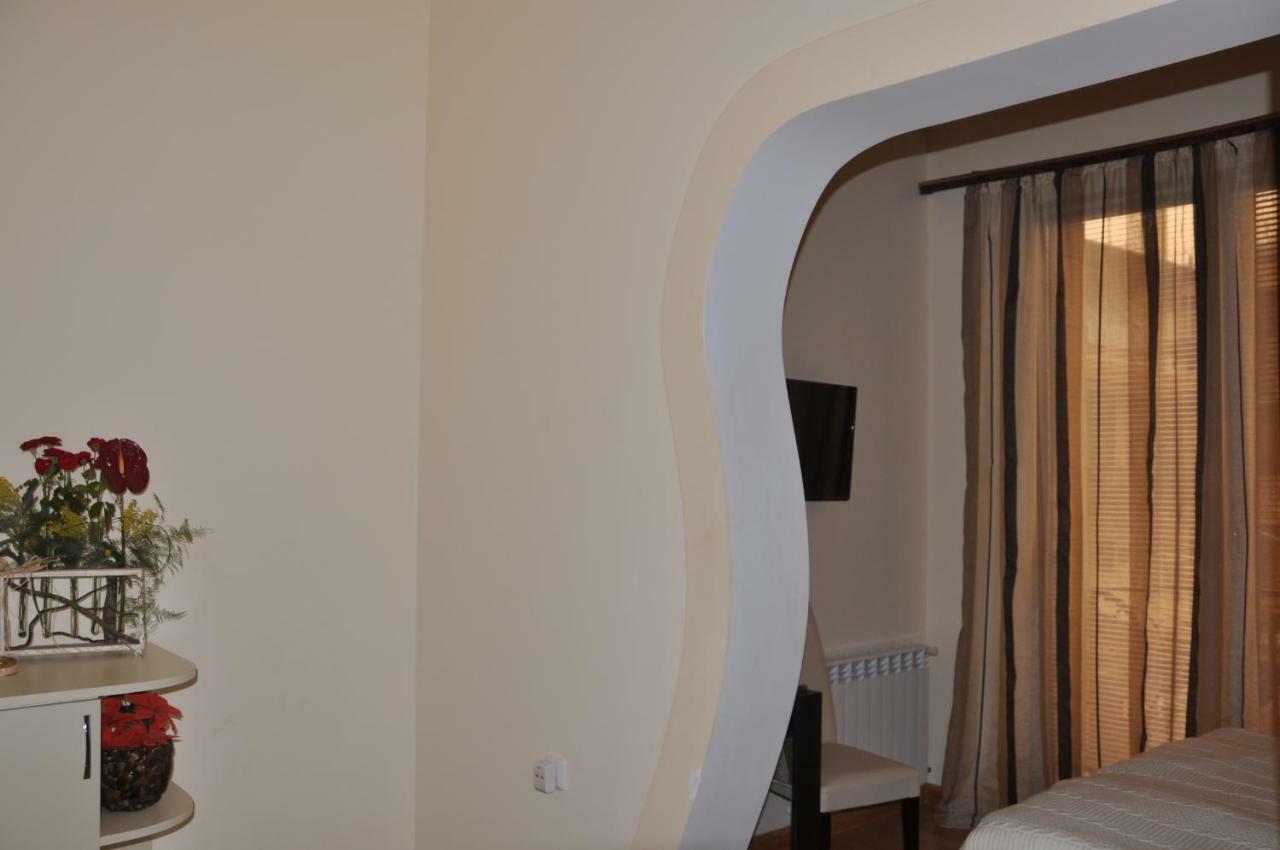 Daniel Boutique Hotel Yerevan Luaran gambar